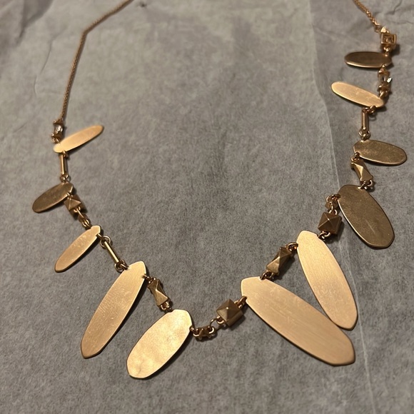 Kendra Scott necklace - Picture 2 of 4